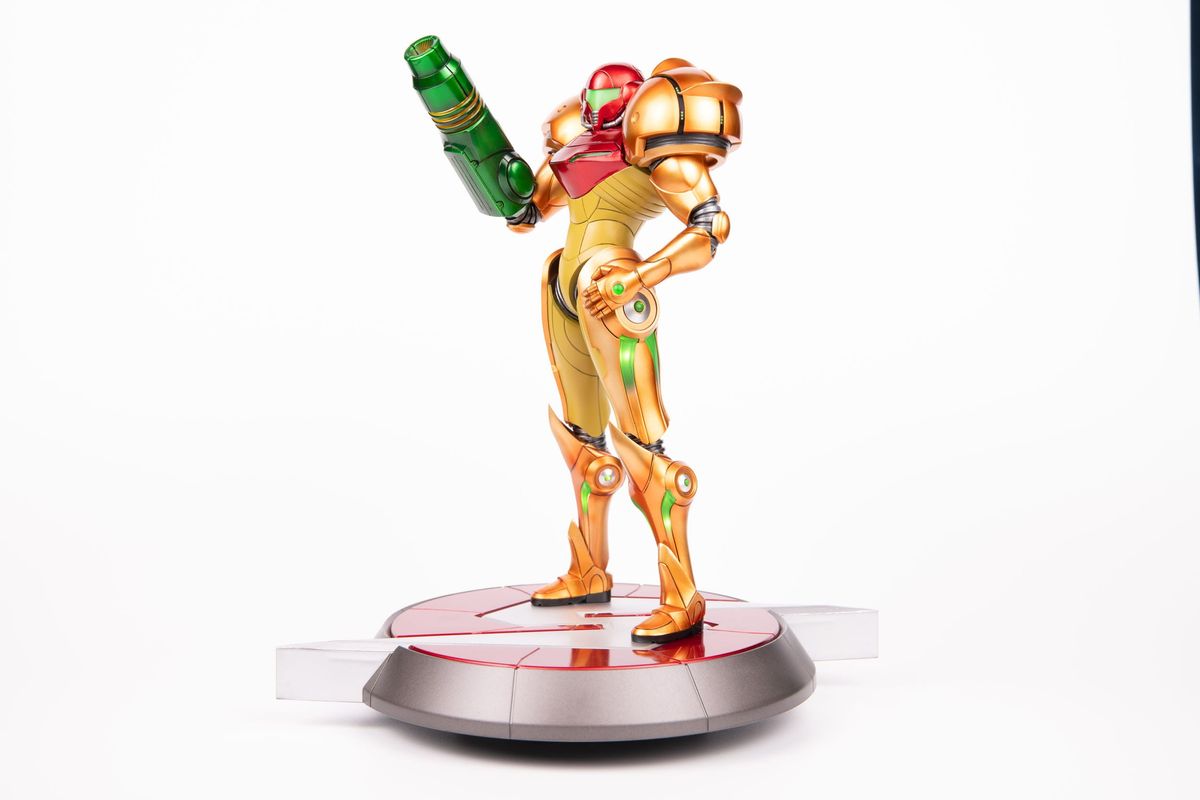 Metroid Prime - Samus Varia Suit - Collector's Edition Figuuri (keräilyhahmo)