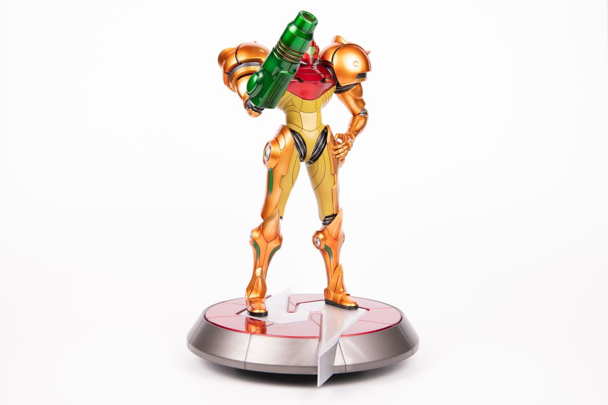 Metroid Prime - Samus Varia Suit - Standard Edition Figuuri (keräilyhahmo)